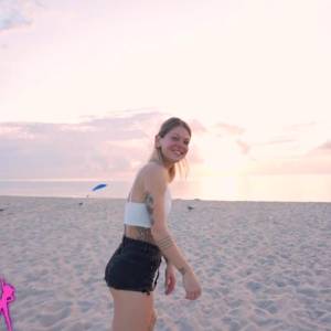 Lustery E1393. Alex And Sammm Strong Stretchy And Sexy