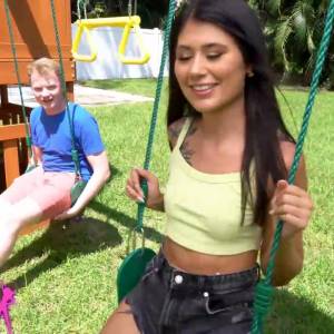 Bang YNGR 2024. 10. 04. Charlotte Mae