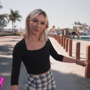 PropertySex 2024. 12. 20. Chloe Temple Aggressive Offer